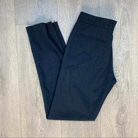 Aritzia Babaton Women’s Pants Pleated Straight Leg Trousers Whimsigoth navy blue - Picture 13 of 14